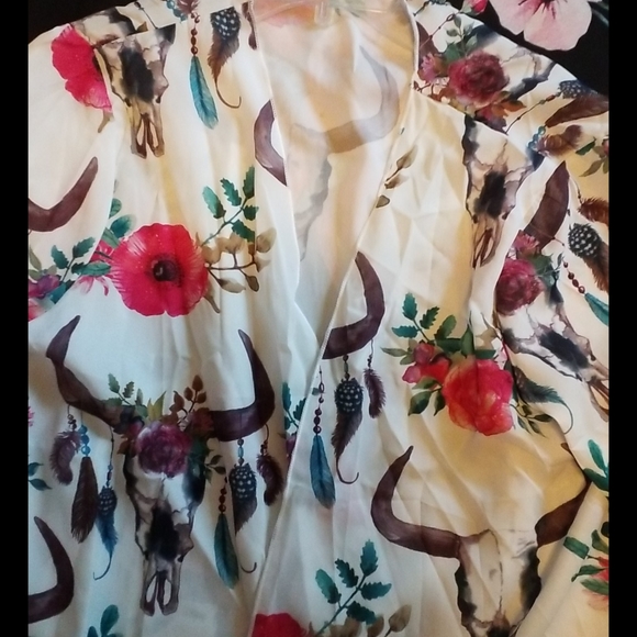 TRENDY Western Style Cow Skull Kimono - Picture 2 of 3